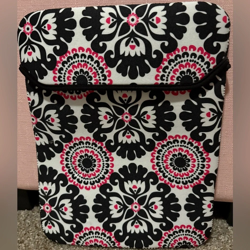 Black and White Patterned iPad Sleeve